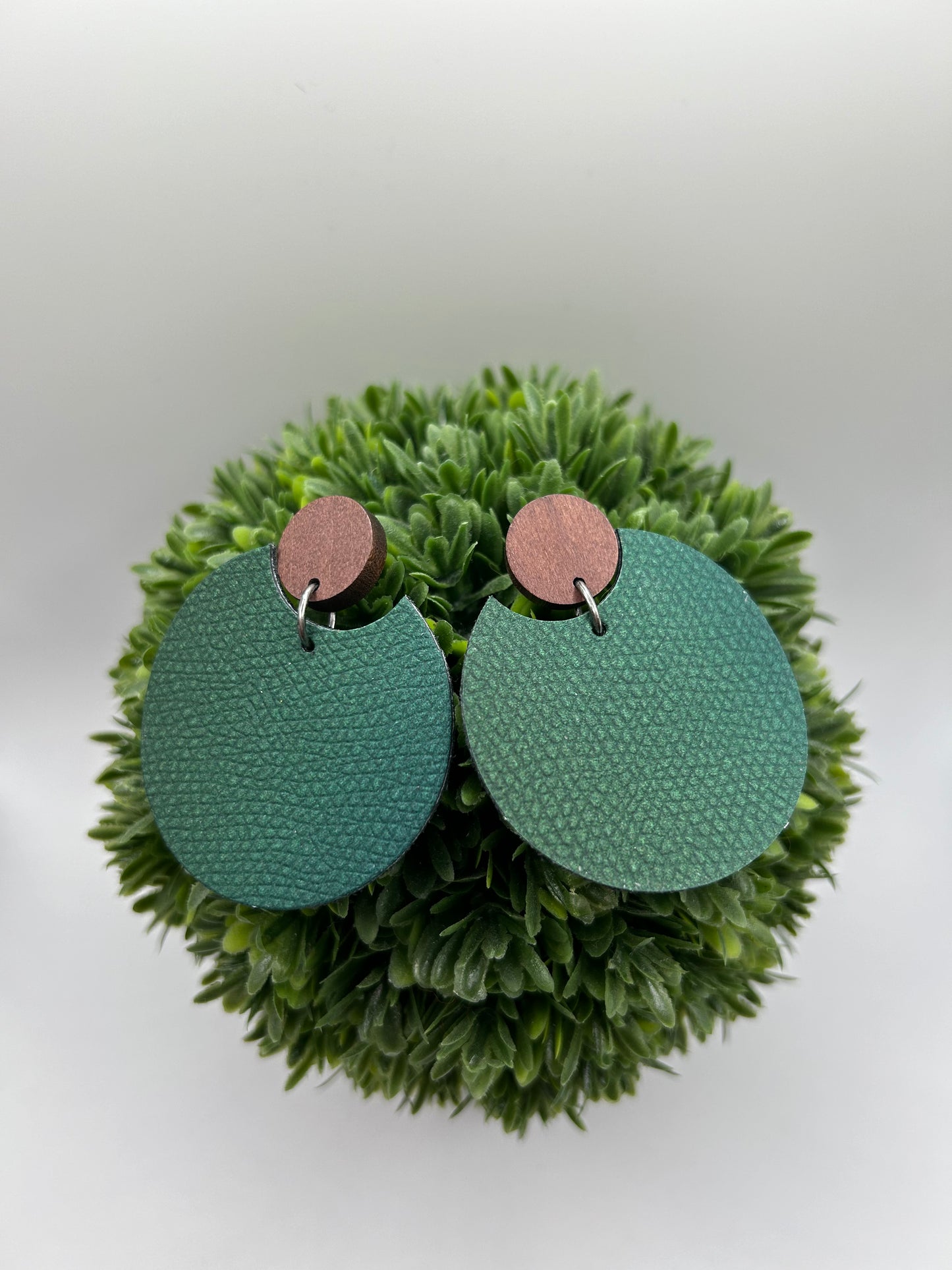 Betty : green -matte-